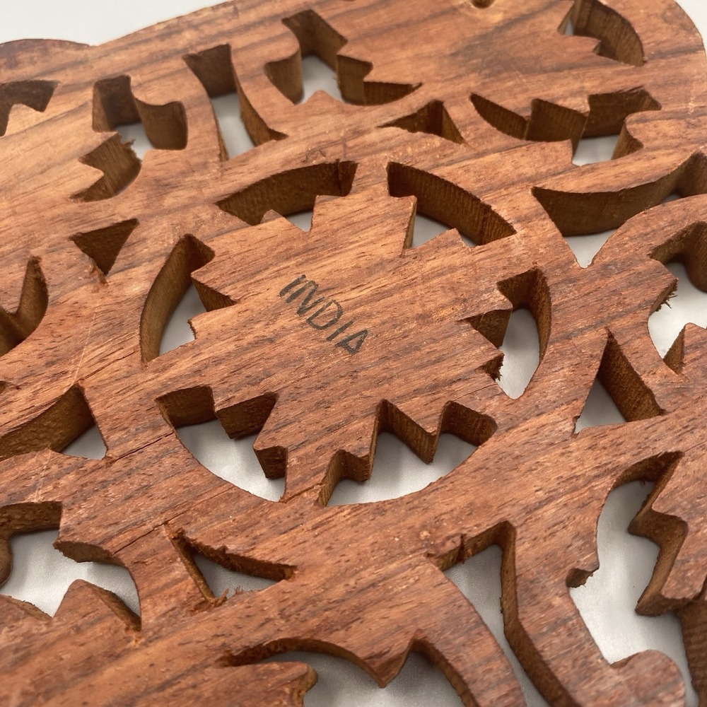 Vintage Hand Carved Wooden Trivets Hot Plates INDIA 3pcs 2 Large 1 Smaller - Picture 6 of 8